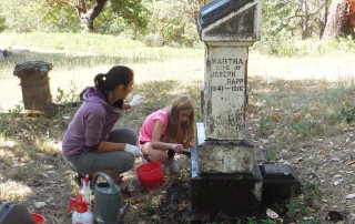 Photo by Mary Siedlecki is of Jacksonville residents, Michele Simmons and daughter Ruby who are regulars at our Marker Cleaning Workshops!